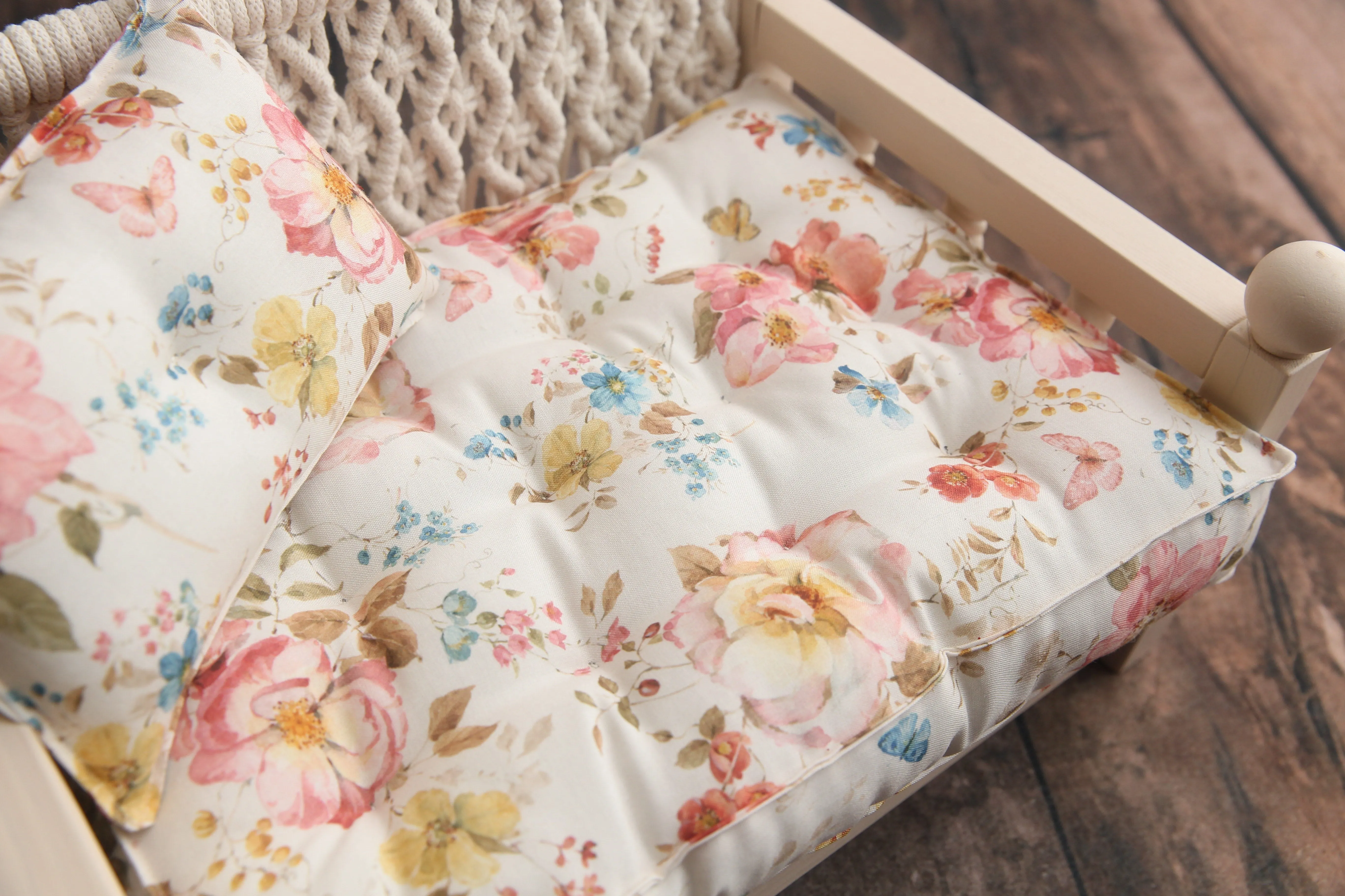 Made to Order- Briley Studio Essentials- LARGE PRINT Countryside Floral- Newborn Mattress SET